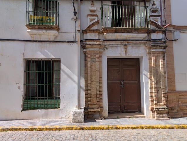 Hus till salu i Sanlúcar la Mayor - 150 000 € (Ref: 9648282)