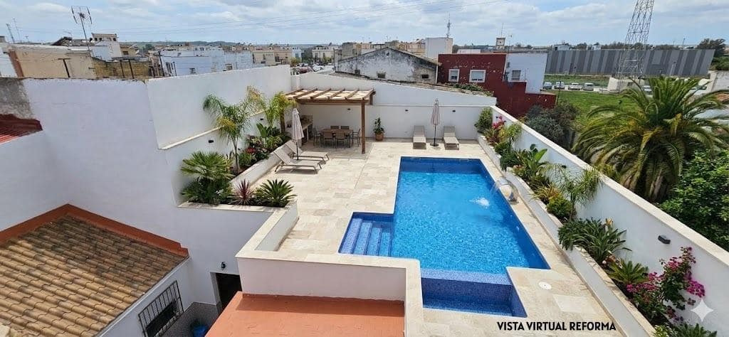 3 bedroom Terraced Villa for sale in La Algaba with garage - € 105,000 (Ref: 9720055)