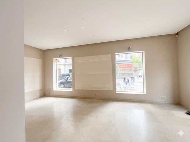 Commercial for rent in Los Remedios, Seville city - € 1,900 (Ref: 9721808)