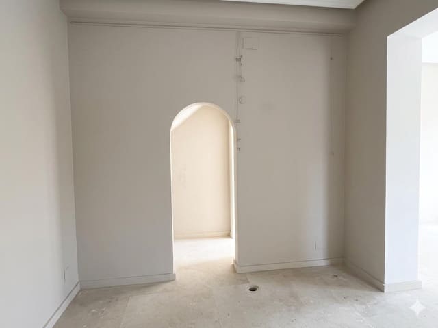 Komercyjne do wynajęcia w Los Remedios, Miasto Sewilla - 1 300 € (Ref: 9721808)