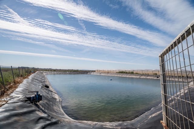 Grunde uden byggetilladelser til salg i Utrera - € 650.000 (Ref: 9726753)