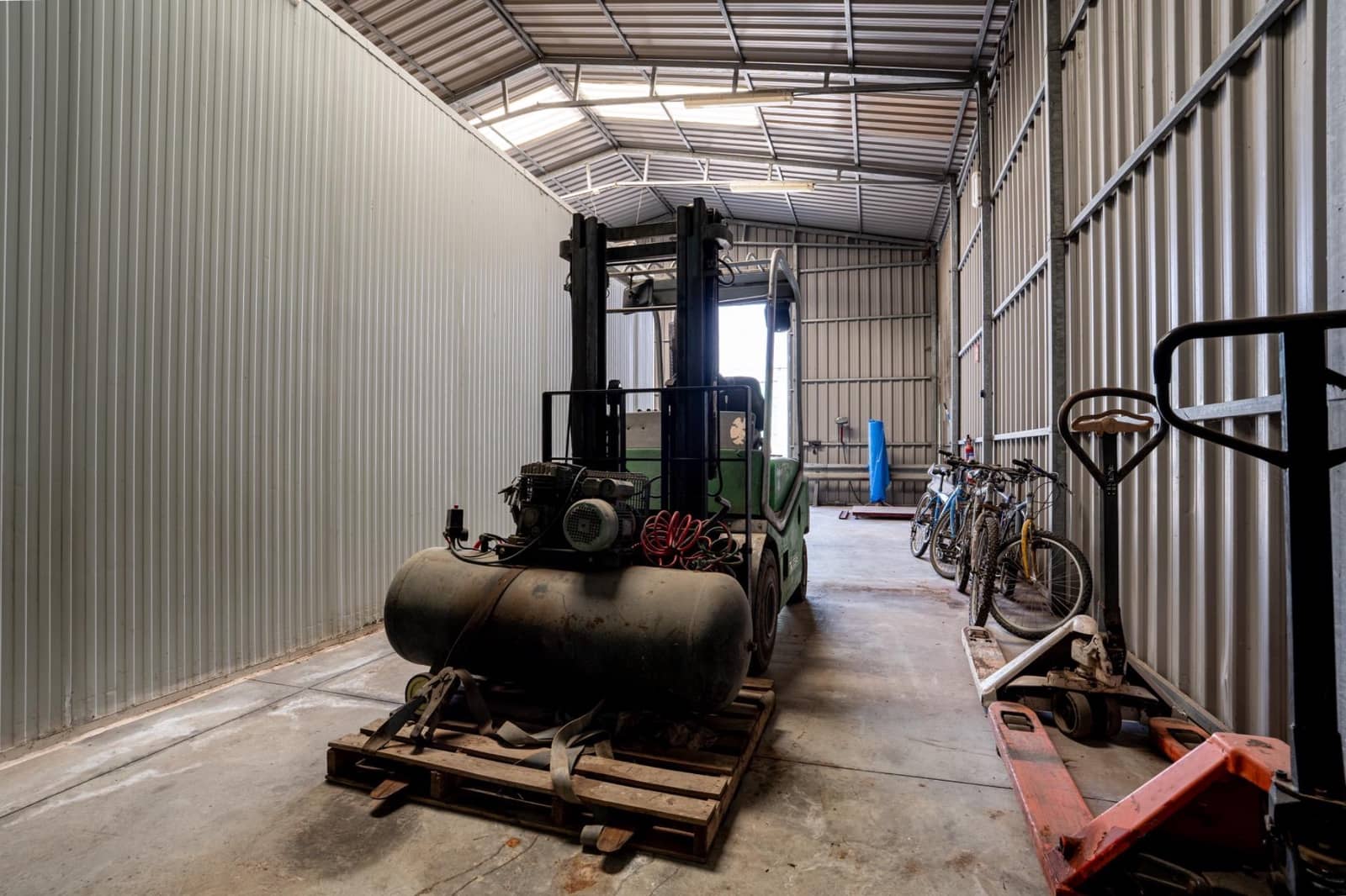 Undeveloped Land for sale in Utrera - € 650,000 (Ref: 9726753)