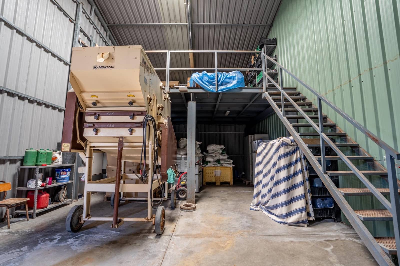 Undeveloped Land for sale in Utrera - € 650,000 (Ref: 9726753)