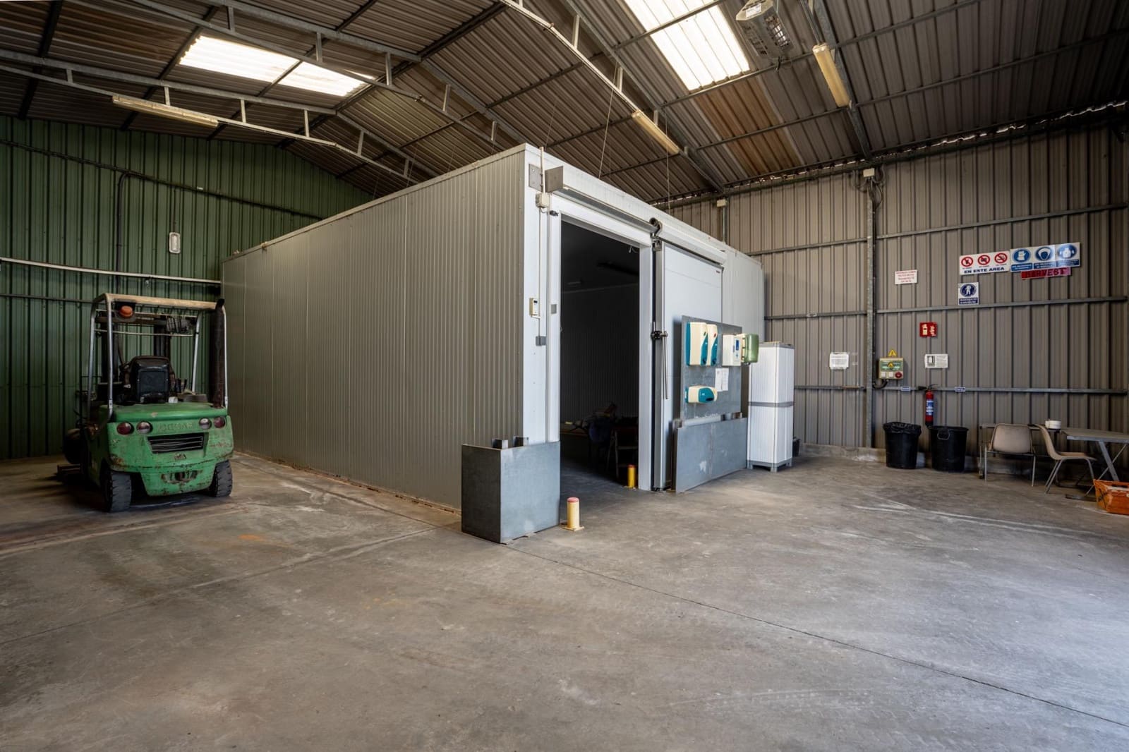 Undeveloped Land for sale in Utrera - € 650,000 (Ref: 9726753)