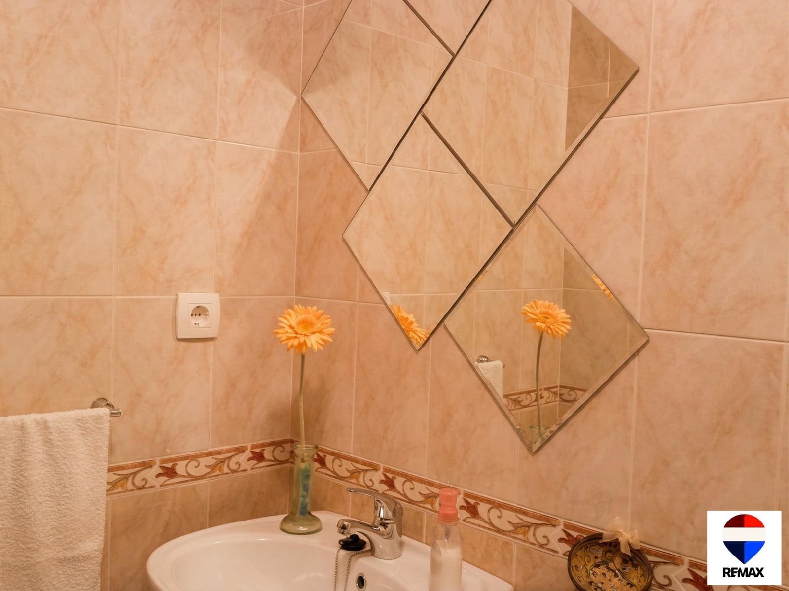 1 bedroom Apartment for sale in El Castillo de las Guardas with pool - € 73,650 (Ref: 9752141)