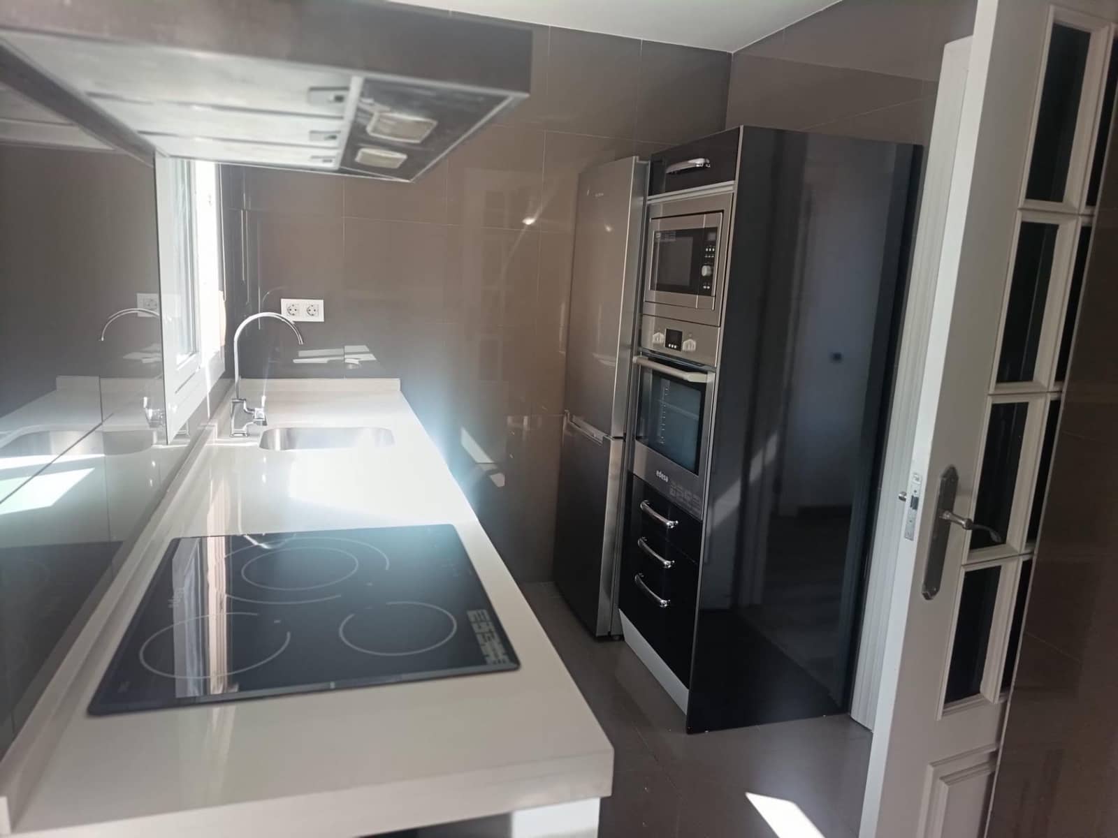 1 sovrum Lägenhet att hyra i Sevilla stad - 1 100 € (Ref: 9759074)