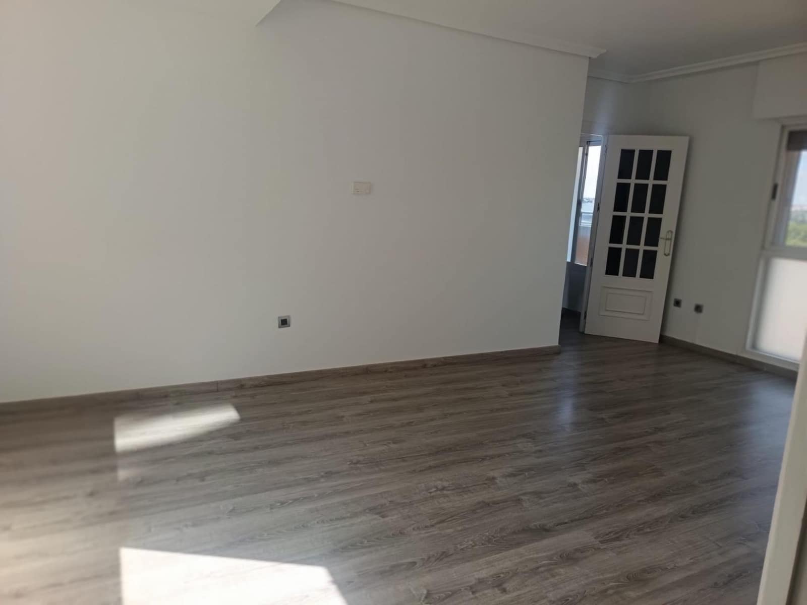 1 sovrum Lägenhet att hyra i Sevilla stad - 1 100 € (Ref: 9759074)