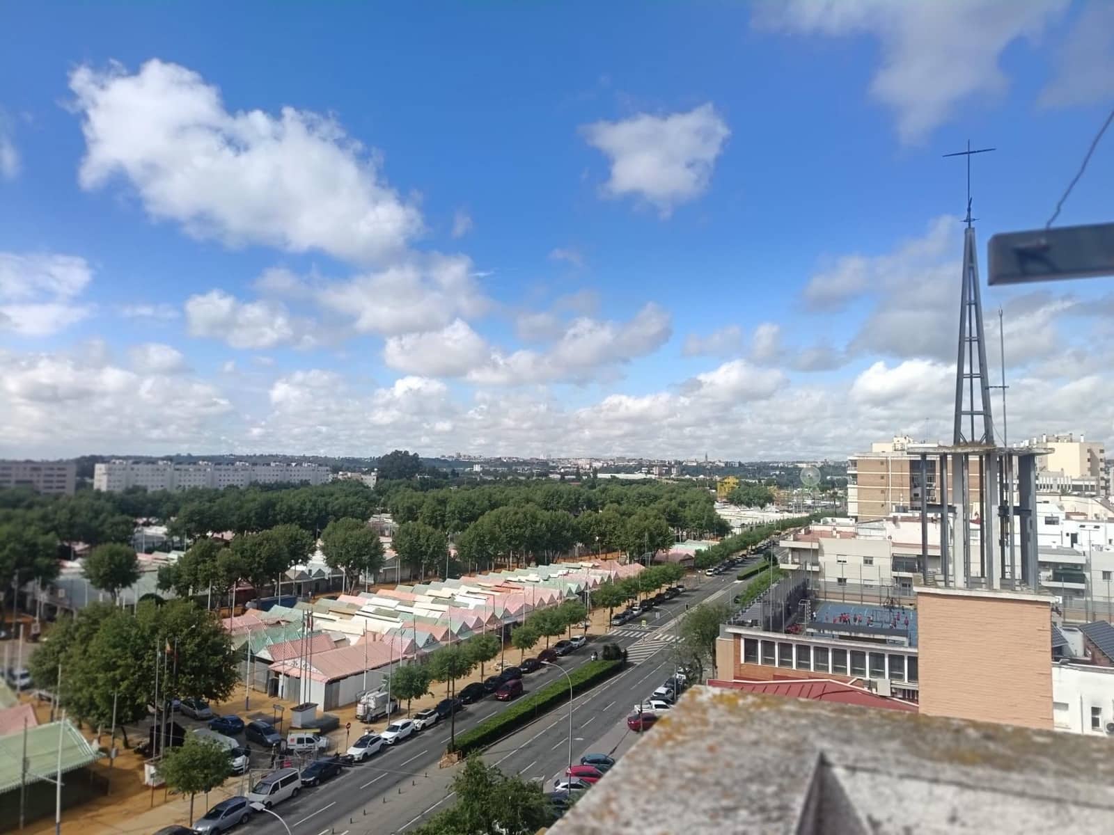 1 sovrum Lägenhet att hyra i Sevilla stad - 1 100 € (Ref: 9759074)