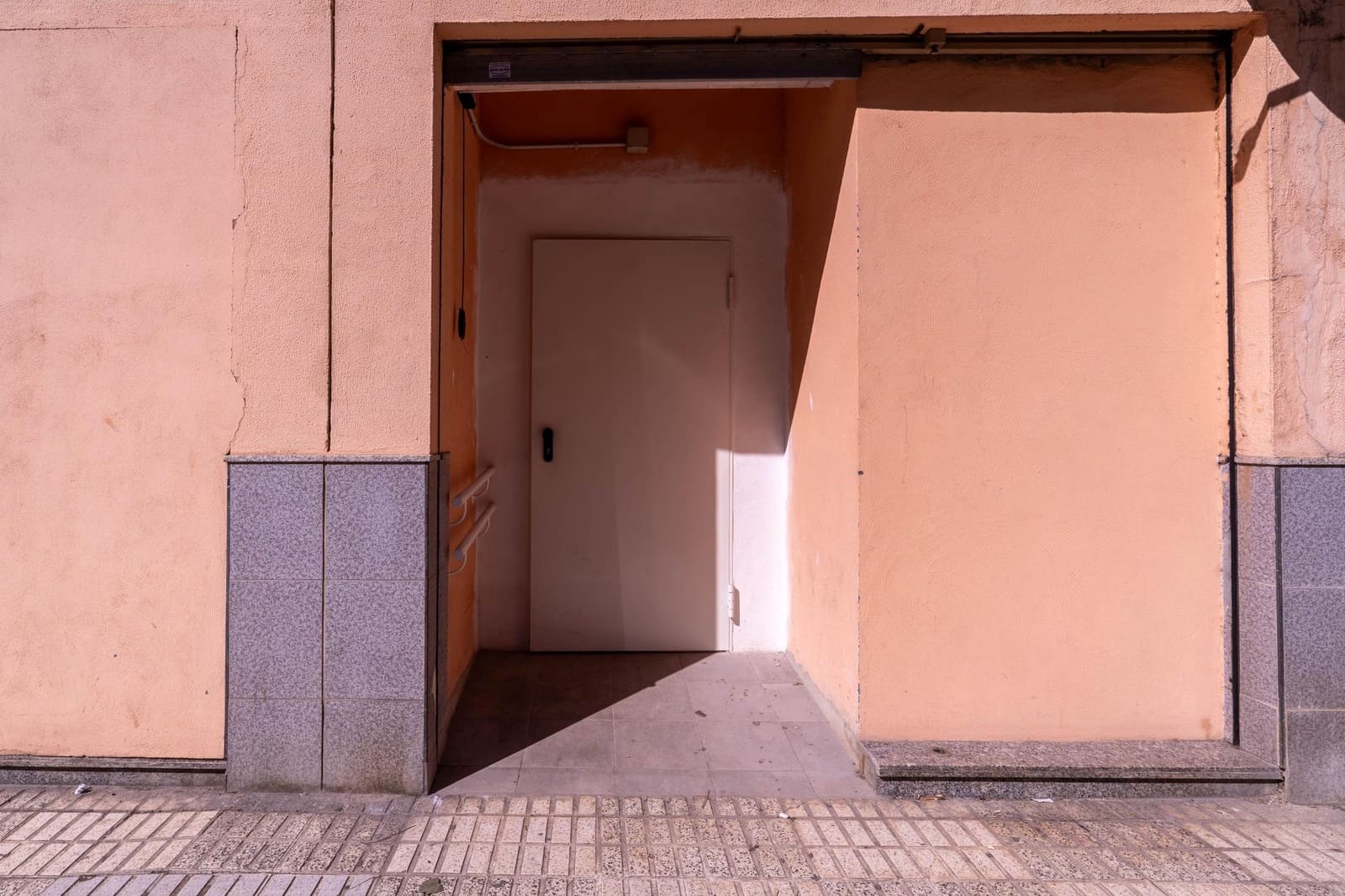 Local Comercial en Sevilla ciudad en venta - 398.000 € (Ref: 9759075)