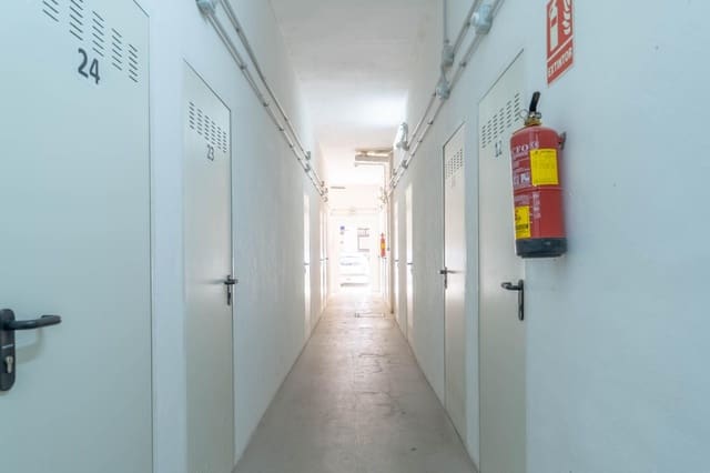 Komercyjne na sprzedaż w Miasto Sewilla - 398 000 € (Ref: 9759075)