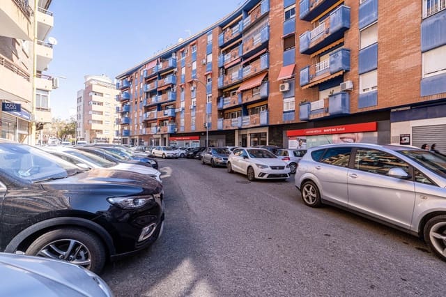 Local Comercial en Sevilla ciudad en venta - 398.000 € (Ref: 9759075)