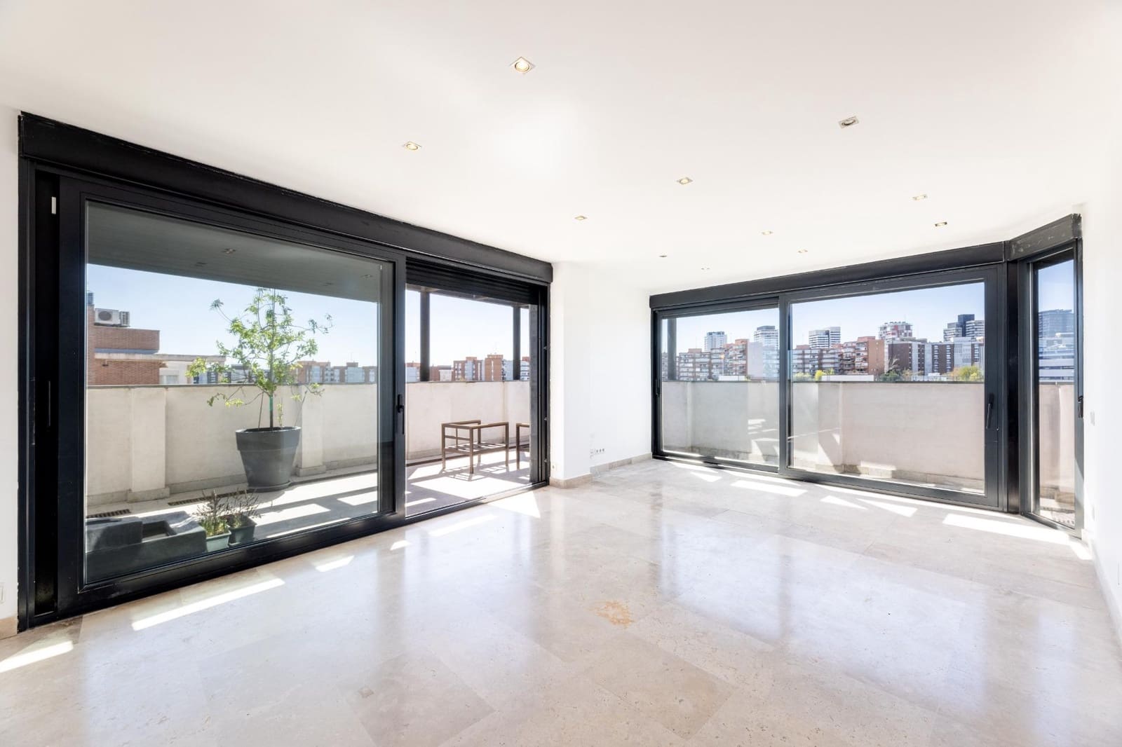 4 chambre Penthouse à vendre à Madrid ville avec piscine garage - 1 500 000 € (Ref: 9784988)