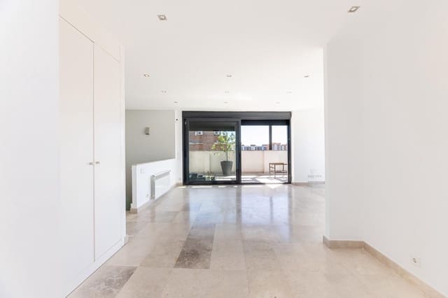 4 chambre Penthouse à vendre à Valdefuentes, Madrid ville avec piscine garage - 1 500 000 € (Ref: 9784988)