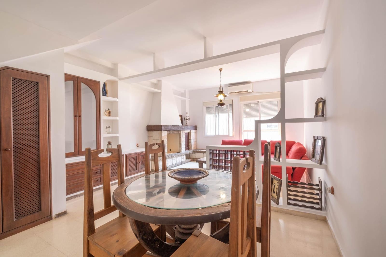 4 sypialnia Apartament na sprzedaż w Miasto Sewilla z basenem garażem - 343 000 € (Ref: 9788503)