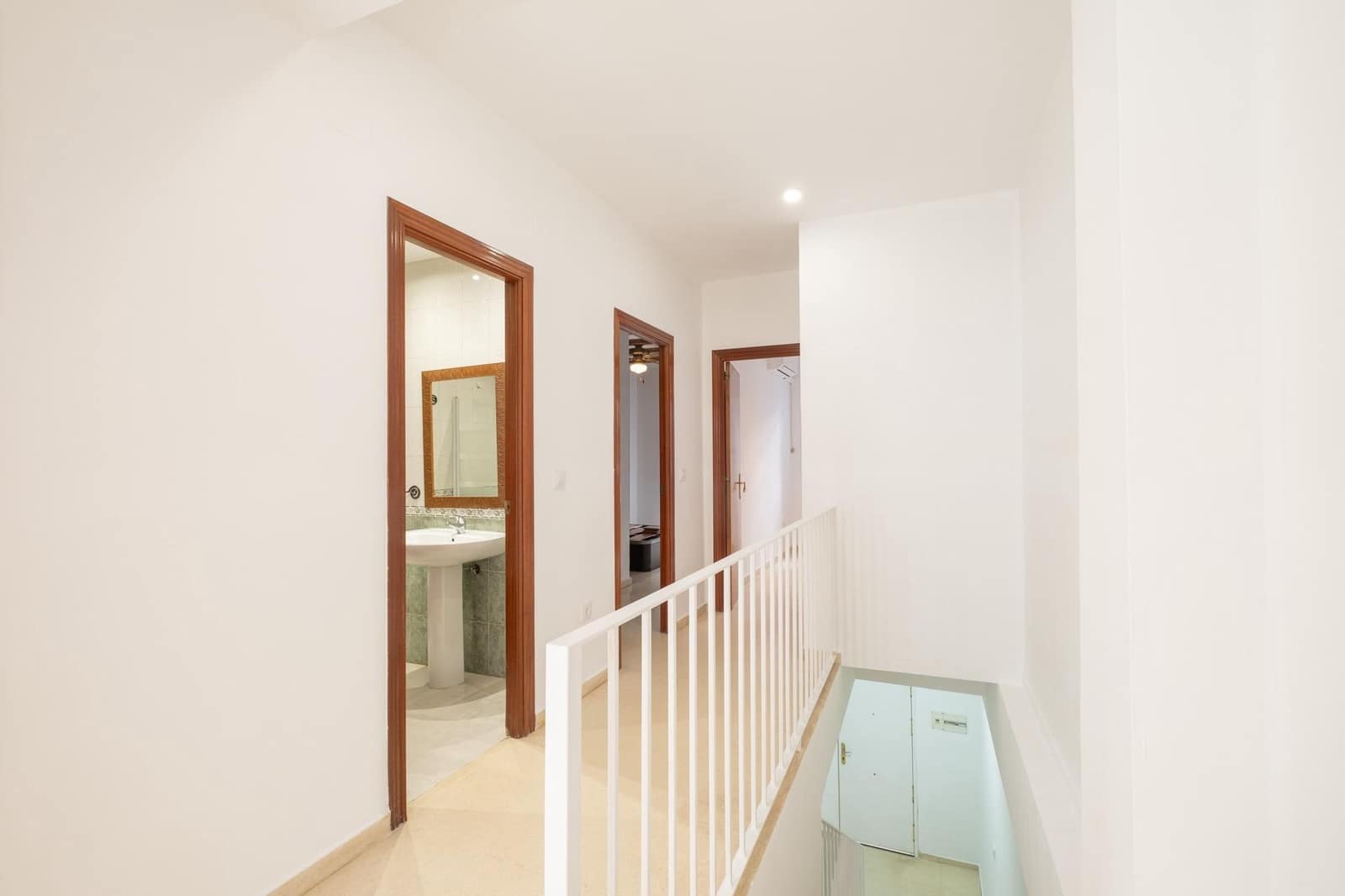 4 sypialnia Apartament na sprzedaż w Miasto Sewilla z basenem garażem - 343 000 € (Ref: 9788503)