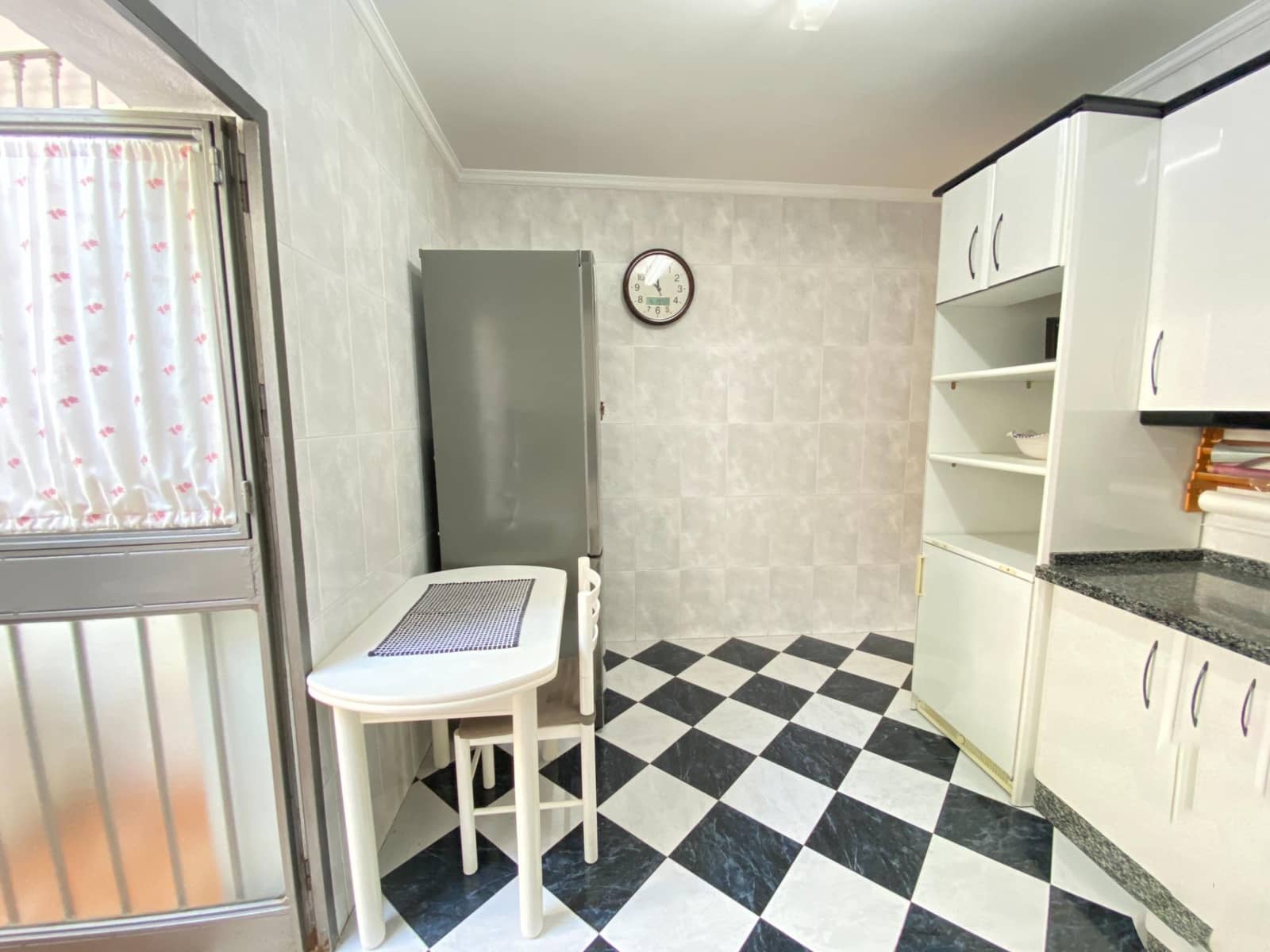 3 sovrum Radhus till salu i Camas - 220 000 € (Ref: 9804403)