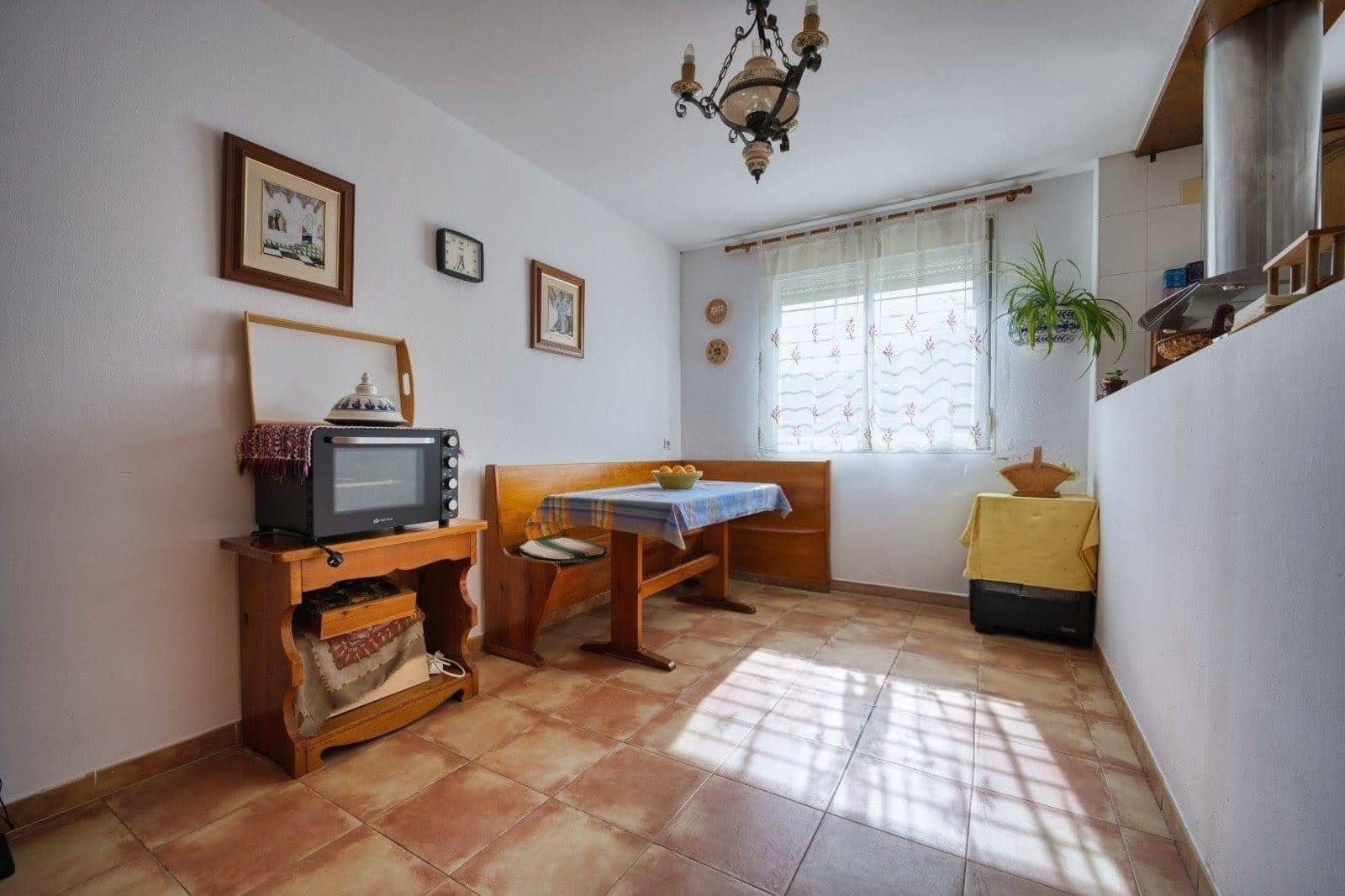 5 sovrum Villa till salu i Espartinas med garage - 380 000 € (Ref: 9804404)