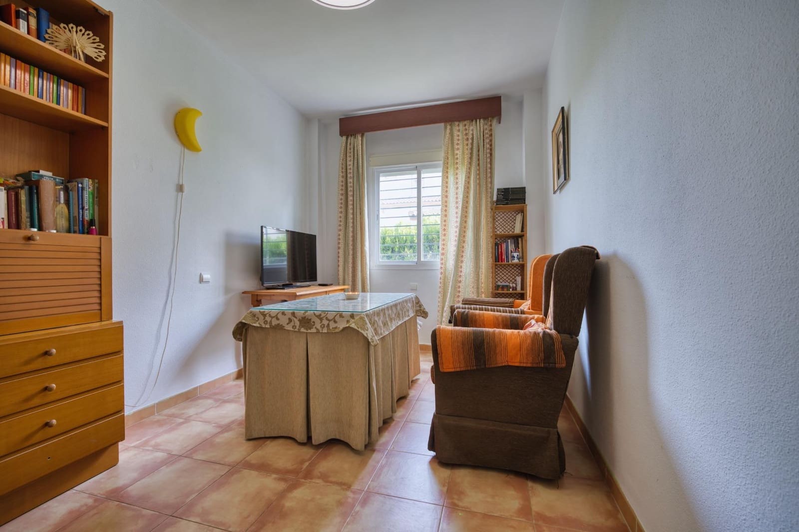 5 sovrum Villa till salu i Espartinas med garage - 380 000 € (Ref: 9804404)