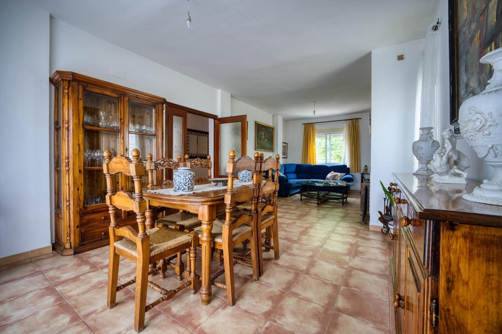 5 sovrum Villa till salu i Espartinas med garage - 380 000 € (Ref: 9804404)