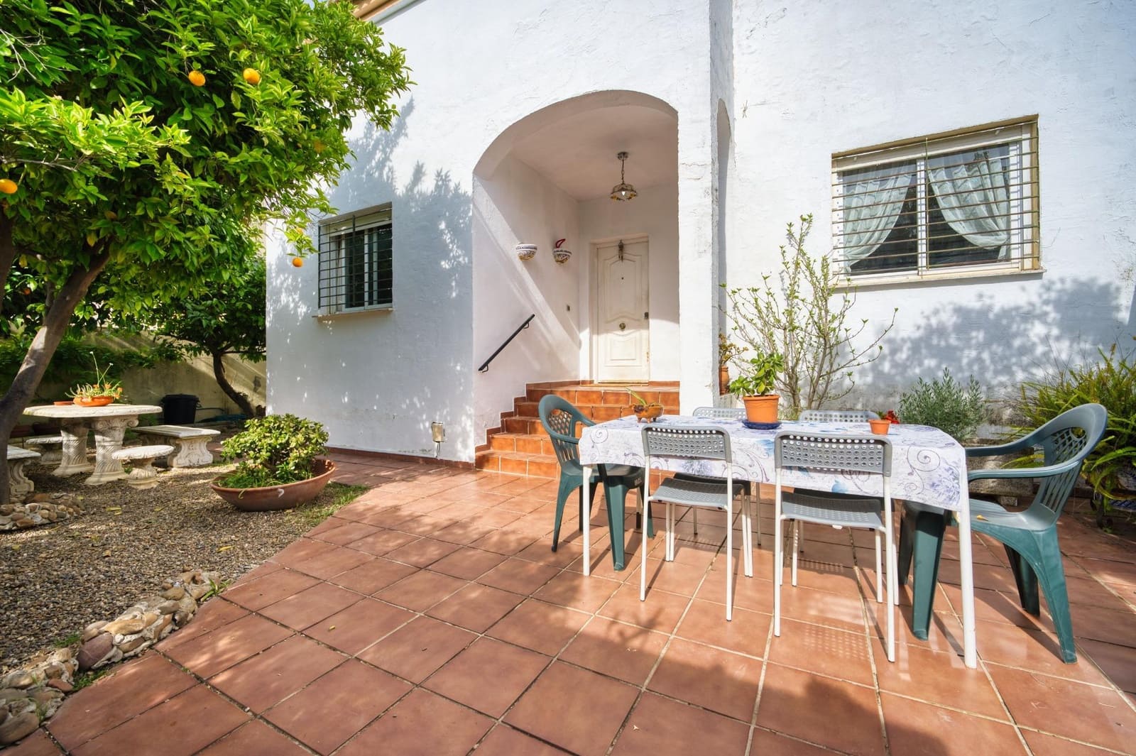 5 sovrum Villa till salu i Espartinas med garage - 380 000 € (Ref: 9804404)