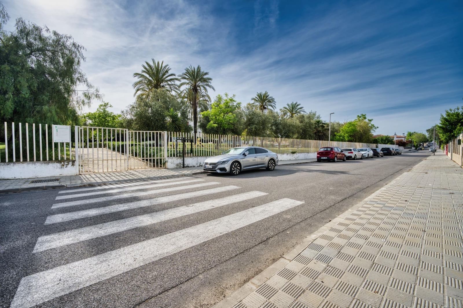 5 sovrum Villa till salu i Espartinas med garage - 380 000 € (Ref: 9804404)