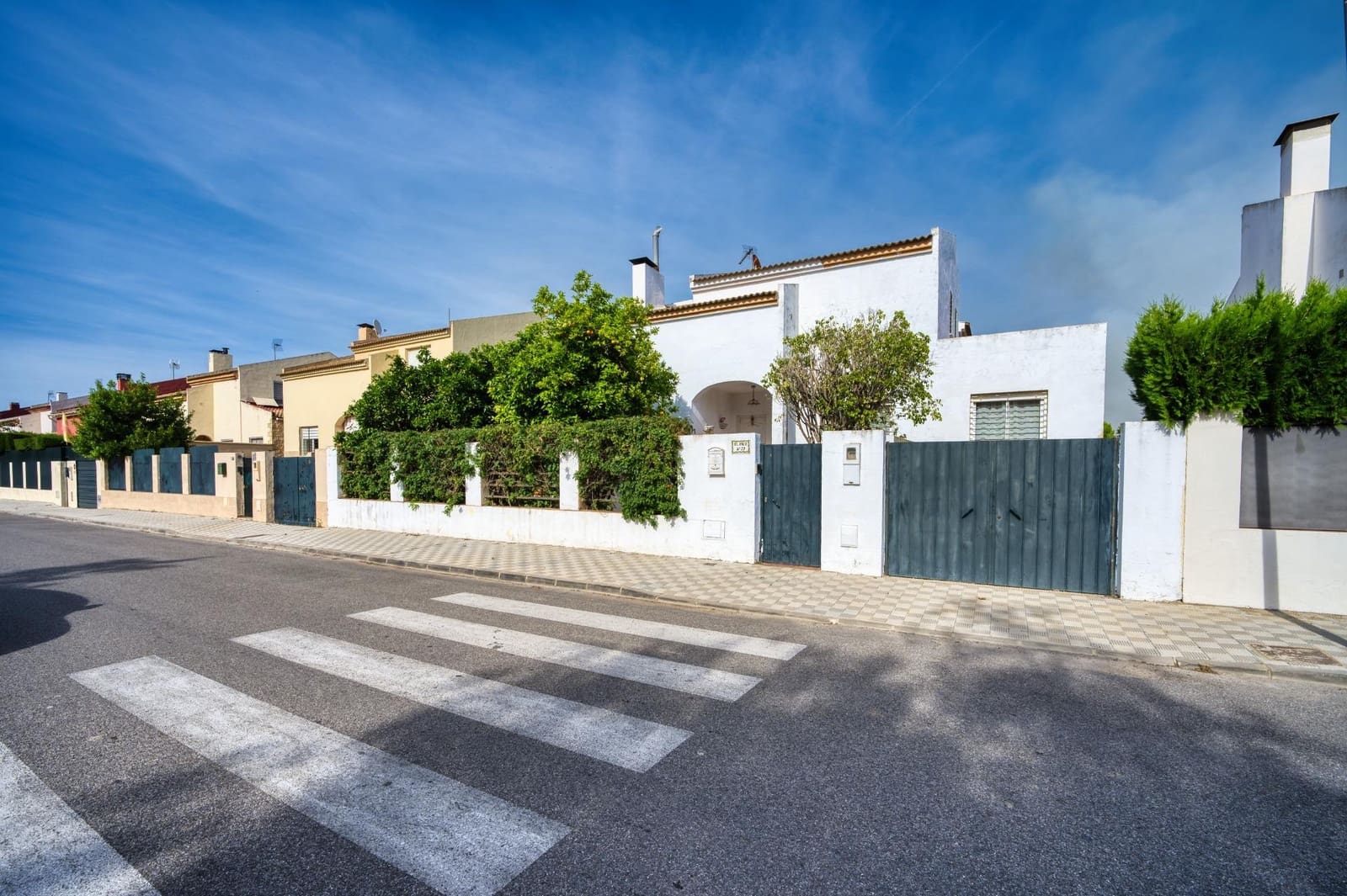 5 sovrum Villa till salu i Espartinas med garage - 380 000 € (Ref: 9804404)