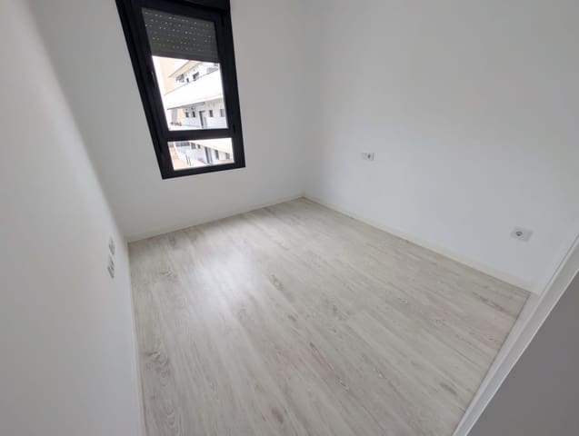 3 sypialnia Mieszkanie do wynajęcia w Camas z basenem garażem - 1 100 € (Ref: 9808078)