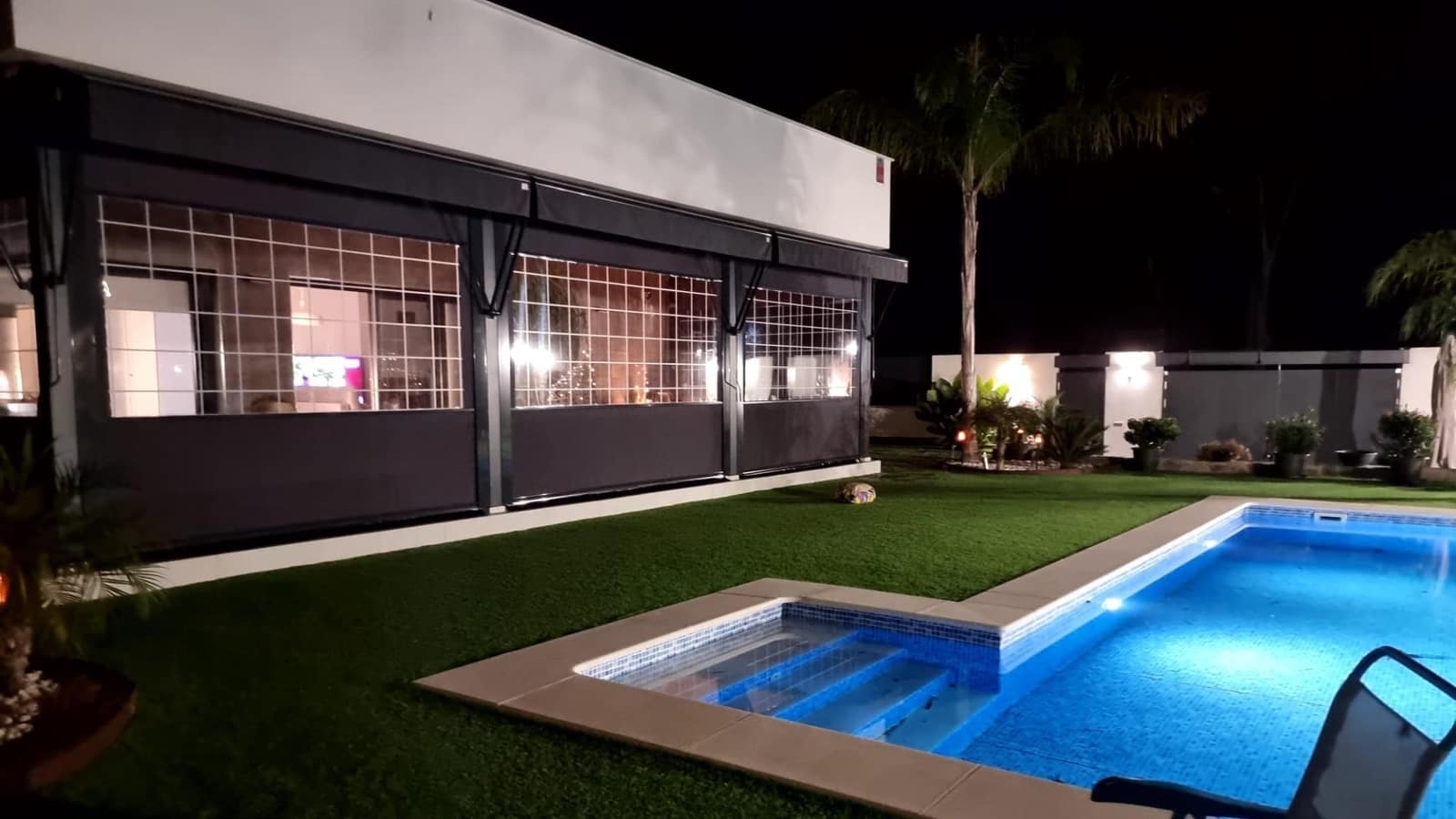 3 bedroom Villa for sale in Carmona with pool - € 499,000 (Ref: 9812242)