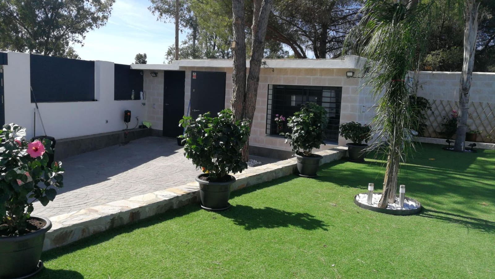 3 bedroom Villa for sale in Carmona with pool - € 499,000 (Ref: 9812242)
