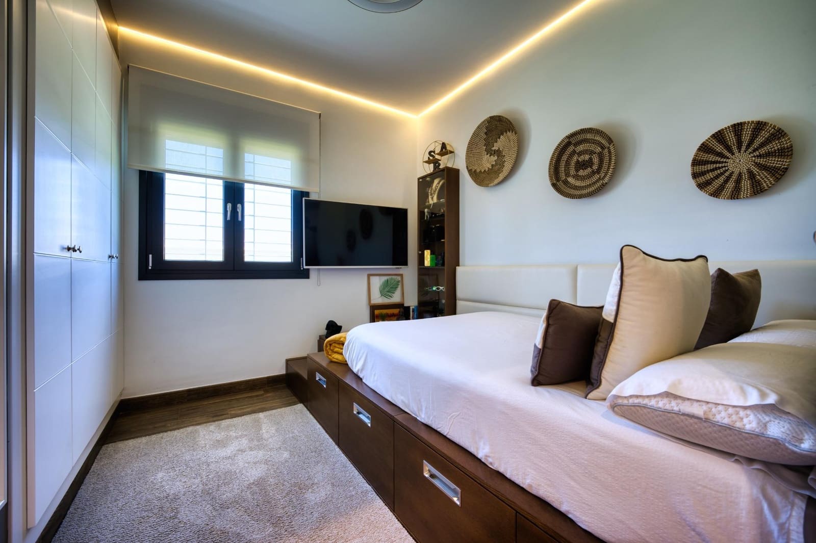 3 bedroom Villa for sale in Carmona with pool - € 520,000 (Ref: 9812242)