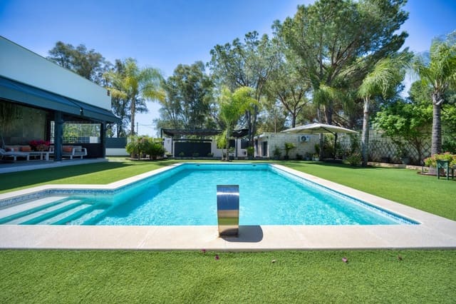 3 chambre Villa/Maison à vendre à Carmona avec piscine - 520 000 € (Ref: 9812242)