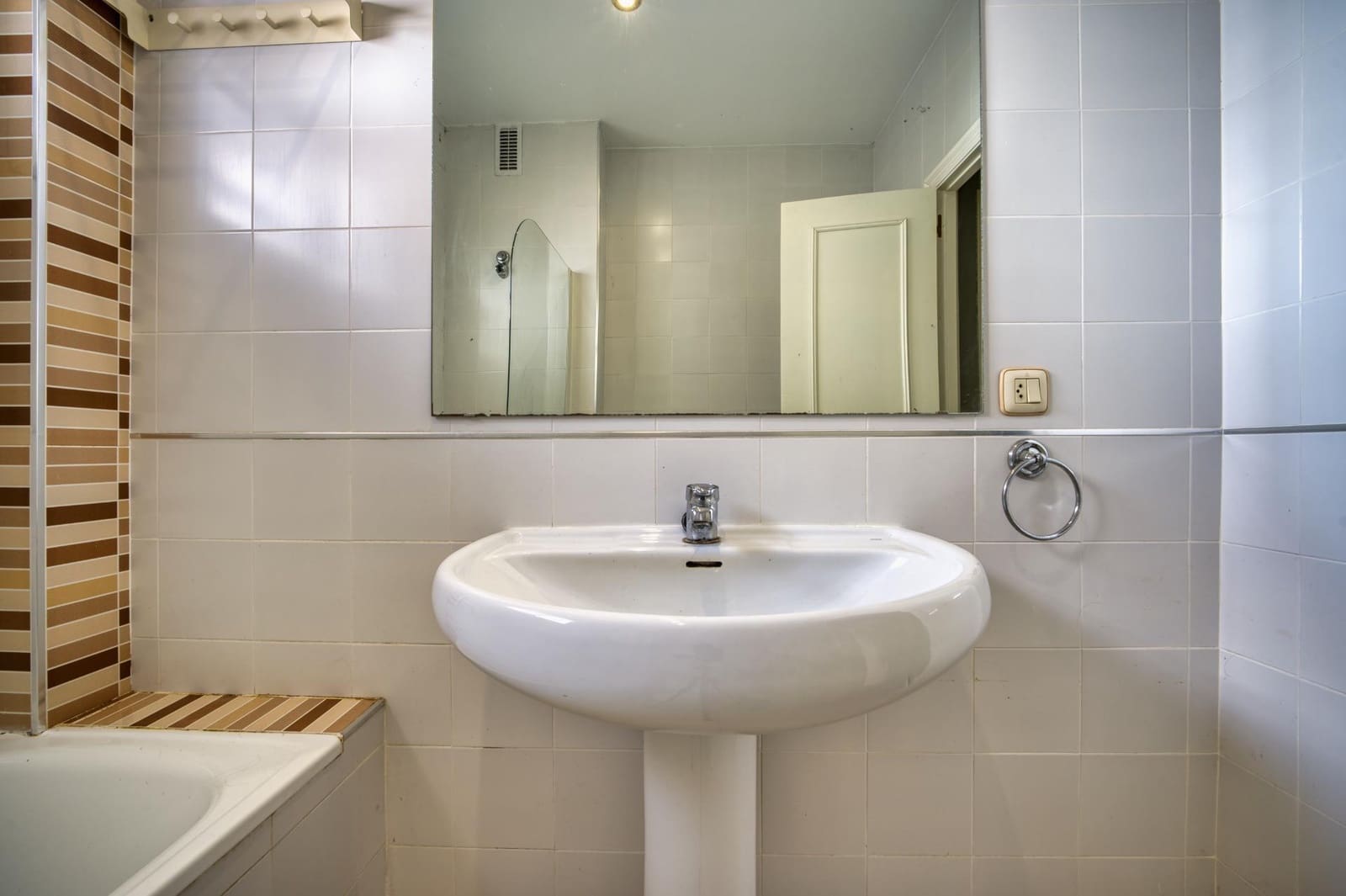2 bedroom Flat for sale in Seville city with garage - € 380,000 (Ref: 9829274)