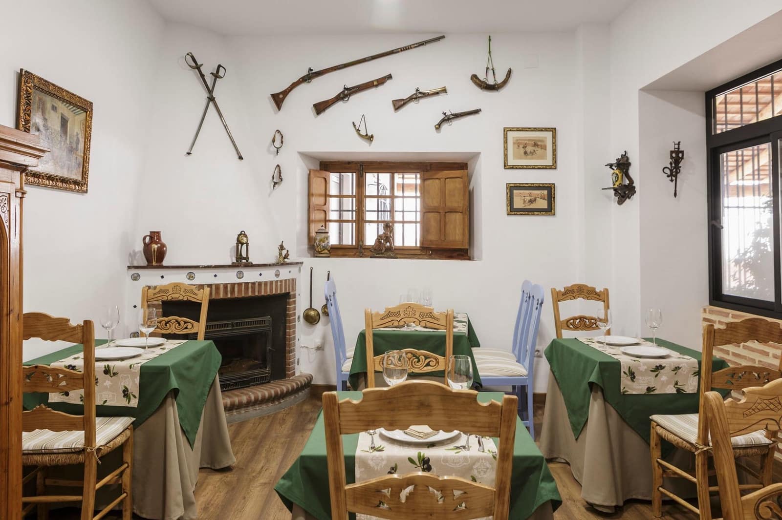 9 camera da letto Hotel in vendita in El Pedroso con piscina - 580.000 € (Rif: 9836424)