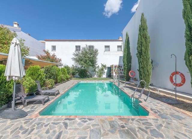 9 Zimmer Hotel zu verkaufen in El Pedroso mit Pool - 580.000 € (Ref: 9836424)