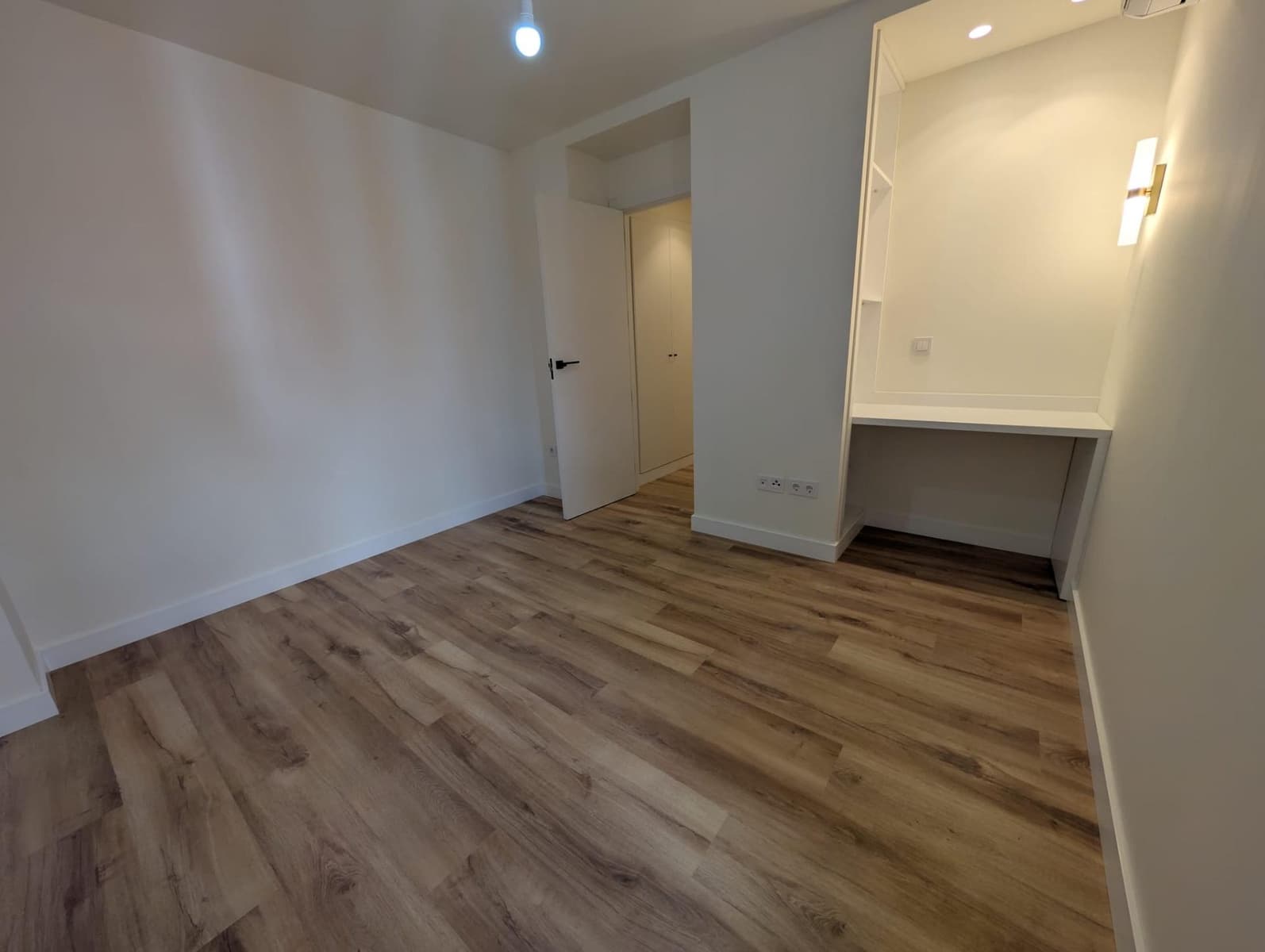 4 bedroom Flat for rent in Seville city - € 2,500 (Ref: 9861964)