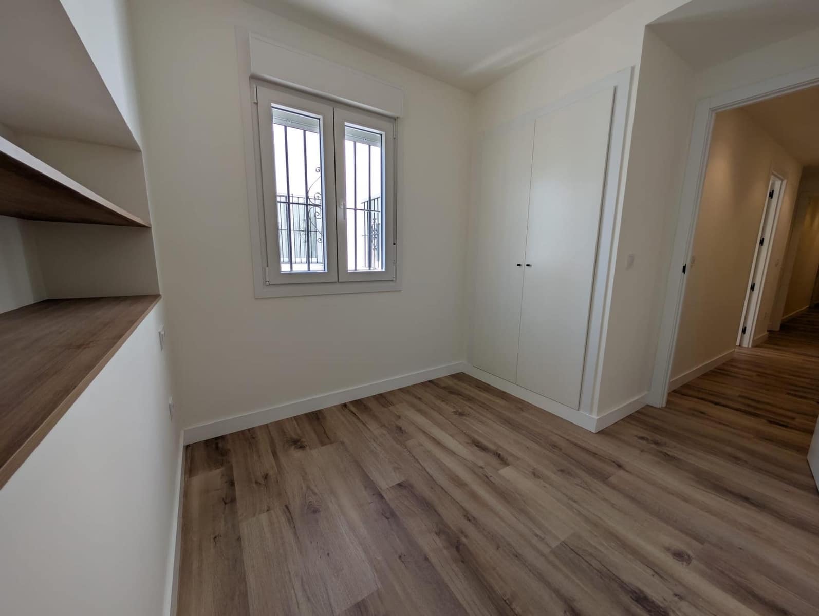 4 bedroom Flat for rent in Seville city - € 2,500 (Ref: 9861964)