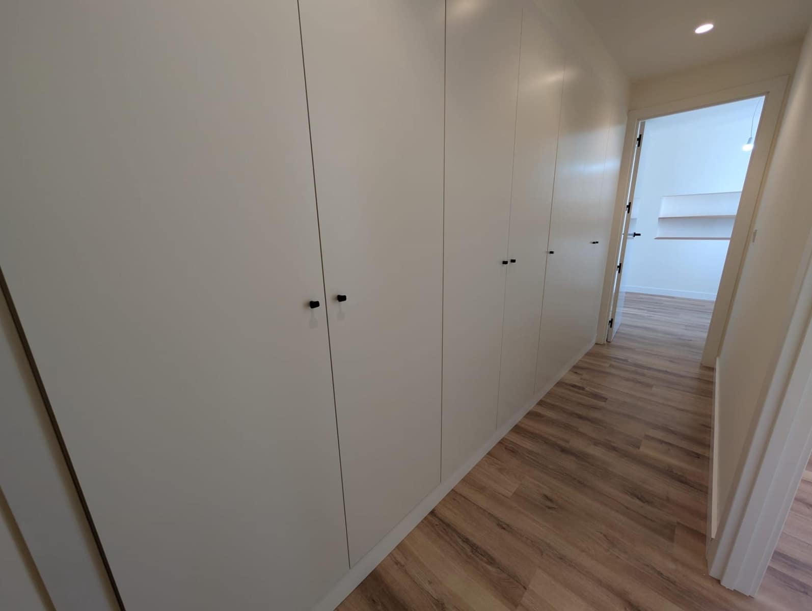 4 bedroom Flat for rent in Seville city - € 2,500 (Ref: 9861964)