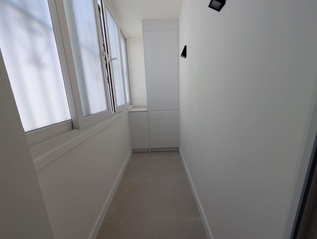4 soveværelse Lejlighed til leje i Sevilla by - € 2.200 (Ref: 9861964)