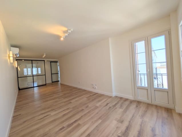 4 soveværelse Lejlighed til leje i Sevilla by - € 2.200 (Ref: 9861964)