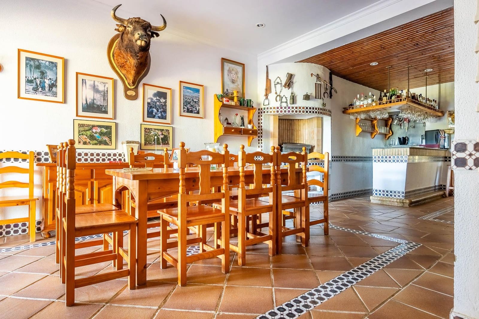 7 soverom Finca/Herregård til salgs i Sanlucar la Mayor med svømmebasseng garasje - € 1 245 500 (Ref: 9861966)