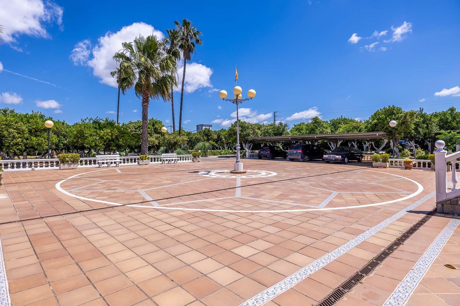 7 soverom Finca/Herregård til salgs i Sanlucar la Mayor med svømmebasseng garasje - € 1 245 500 (Ref: 9861966)