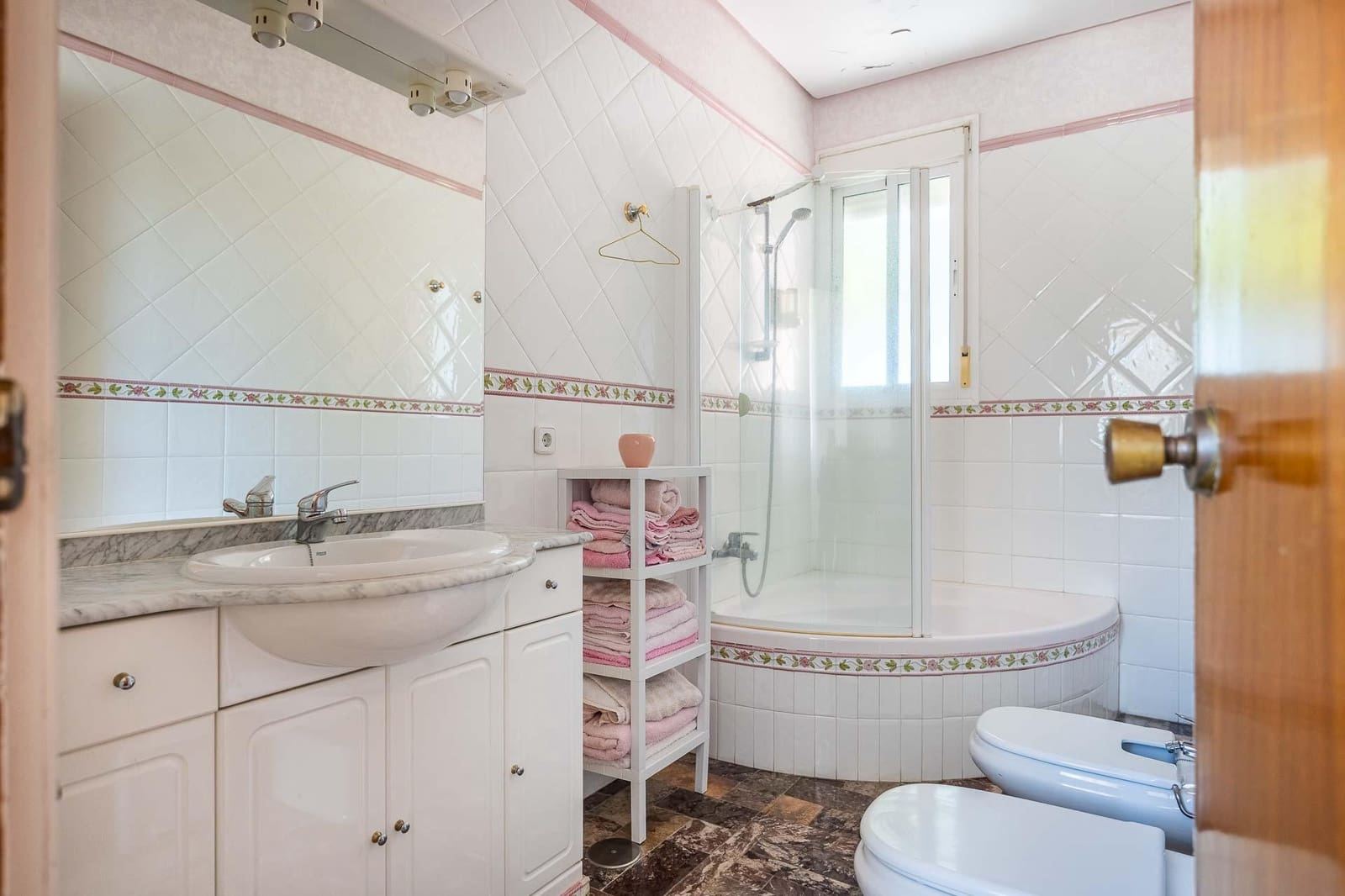 7 soverom Finca/Herregård til salgs i Sanlucar la Mayor med svømmebasseng garasje - € 1 245 500 (Ref: 9861966)