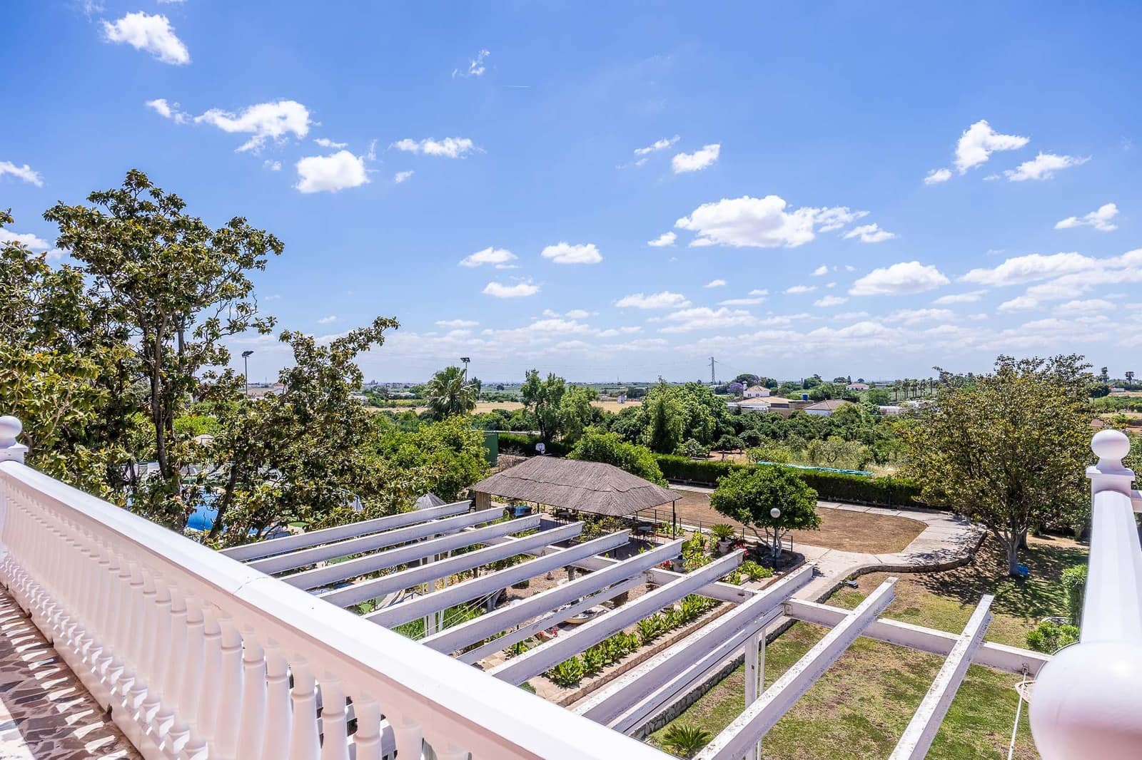 7 soverom Finca/Herregård til salgs i Sanlucar la Mayor med svømmebasseng garasje - € 1 245 500 (Ref: 9861966)