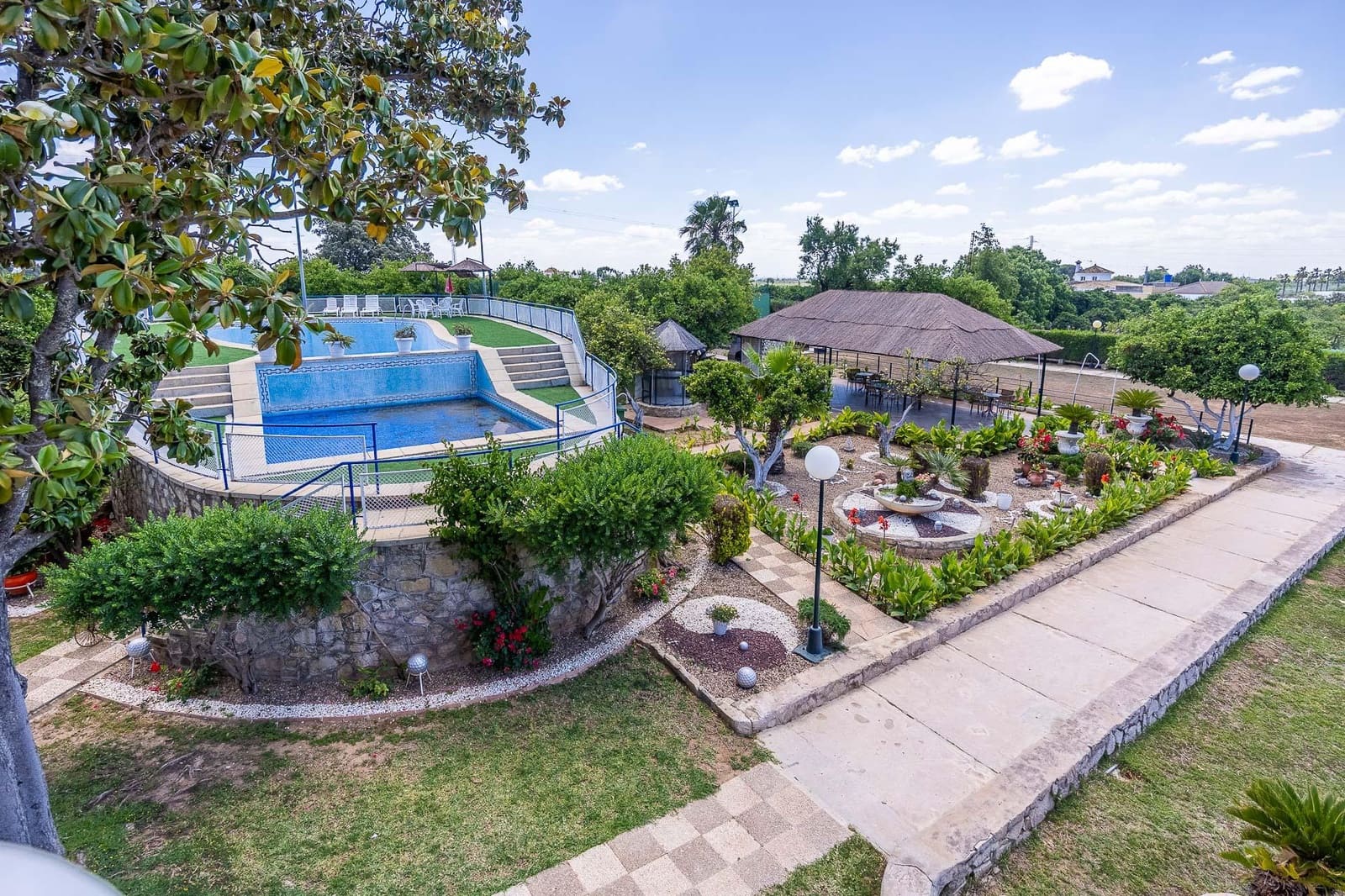 7 soverom Finca/Herregård til salgs i Sanlucar la Mayor med svømmebasseng garasje - € 1 245 500 (Ref: 9861966)