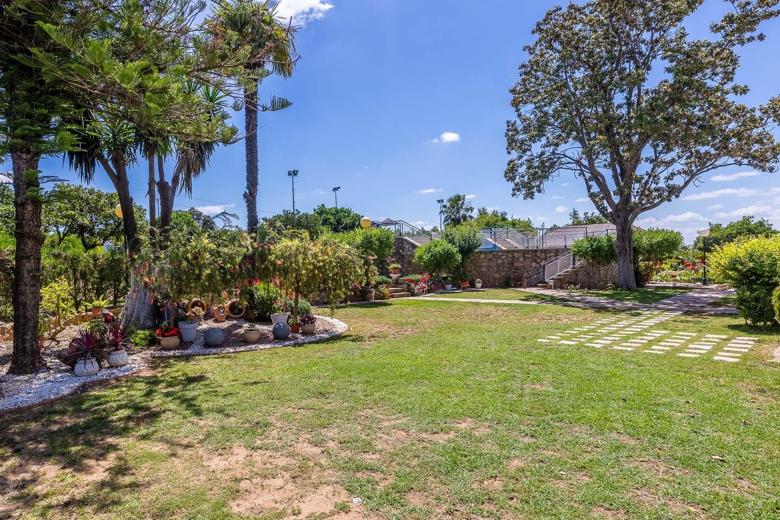 7 soverom Finca/Herregård til salgs i Sanlucar la Mayor med svømmebasseng garasje - € 1 245 500 (Ref: 9861966)