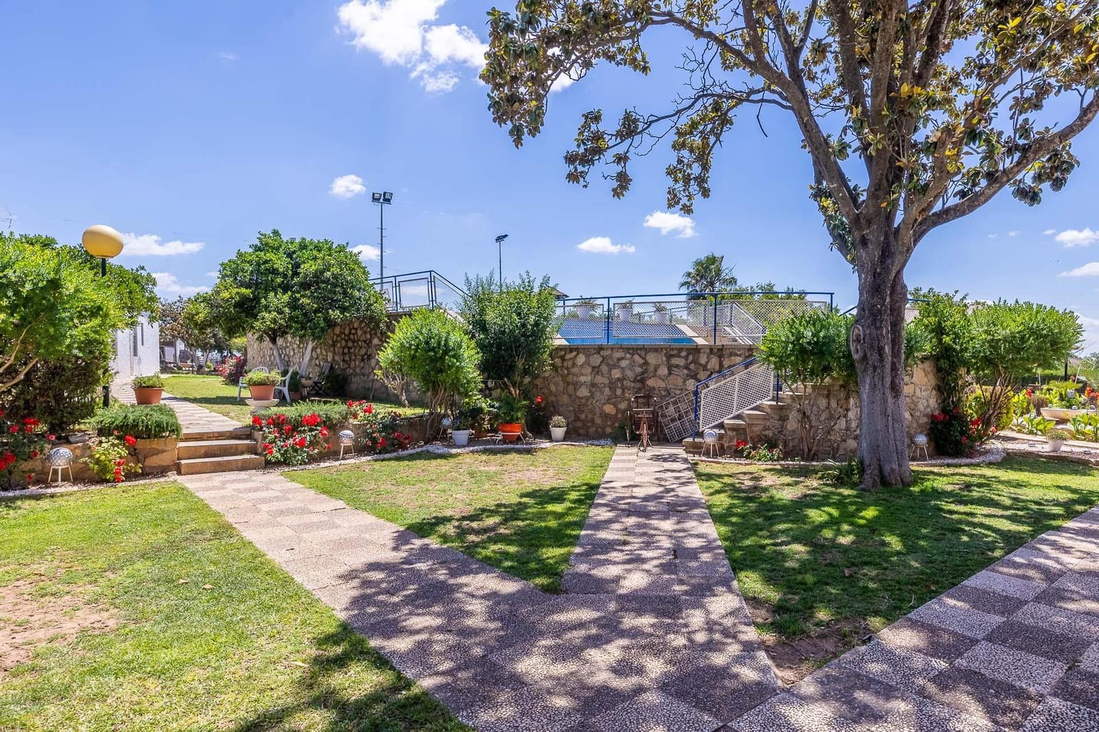 7 soverom Finca/Herregård til salgs i Sanlucar la Mayor med svømmebasseng garasje - € 1 245 500 (Ref: 9861966)