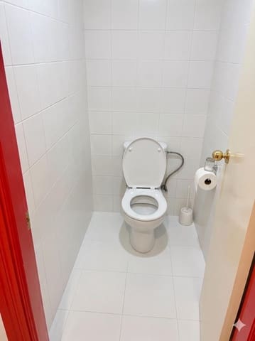 Comercial para venda em Dos Hermanas - 110 000 € (Ref: 9868697)
