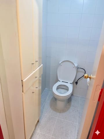 Comercial para venda em Dos Hermanas - 110 000 € (Ref: 9868697)