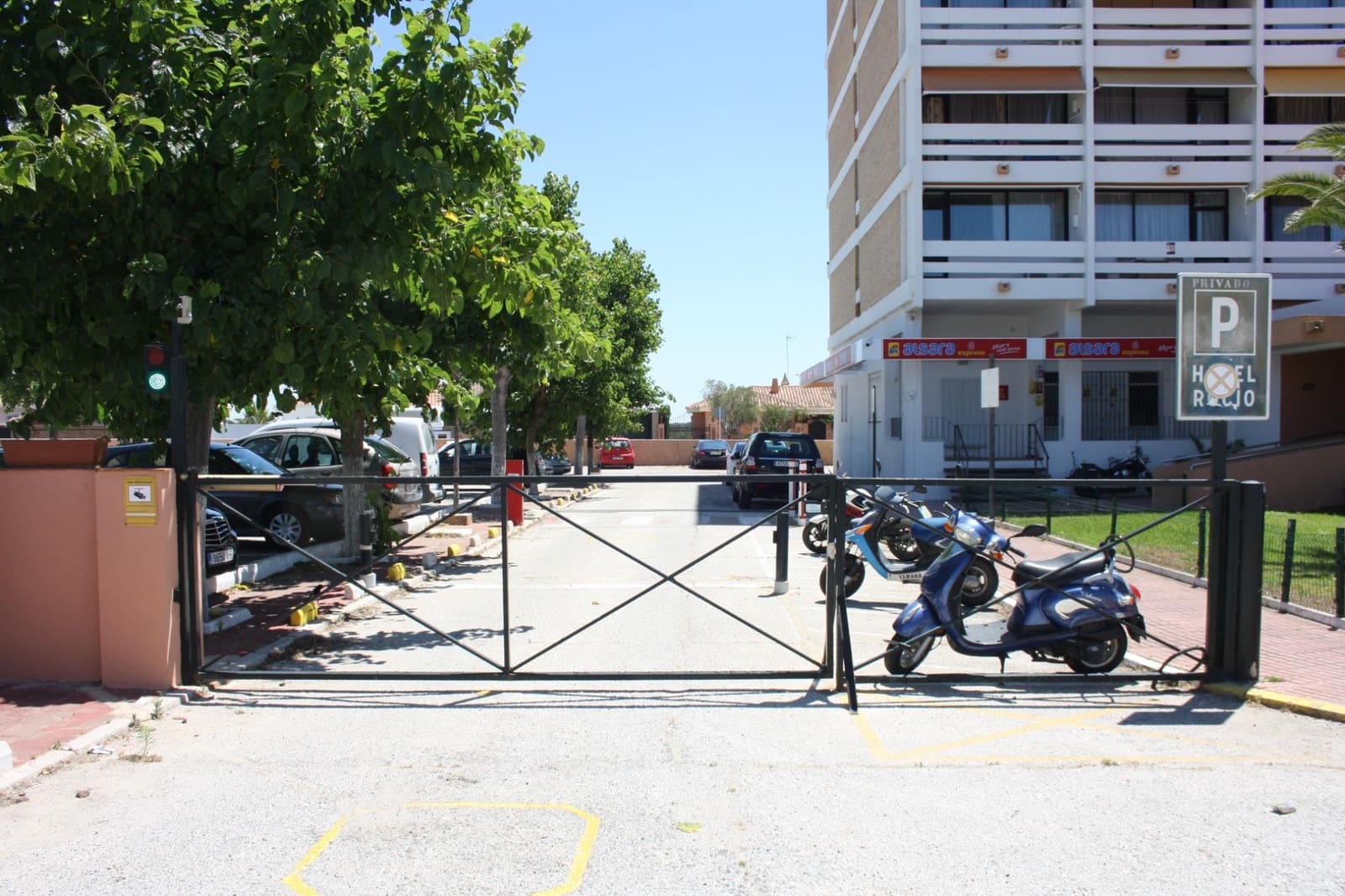 Estúdio para venda em Matalascanas com piscina - 125 000 € (Ref: 9884929)