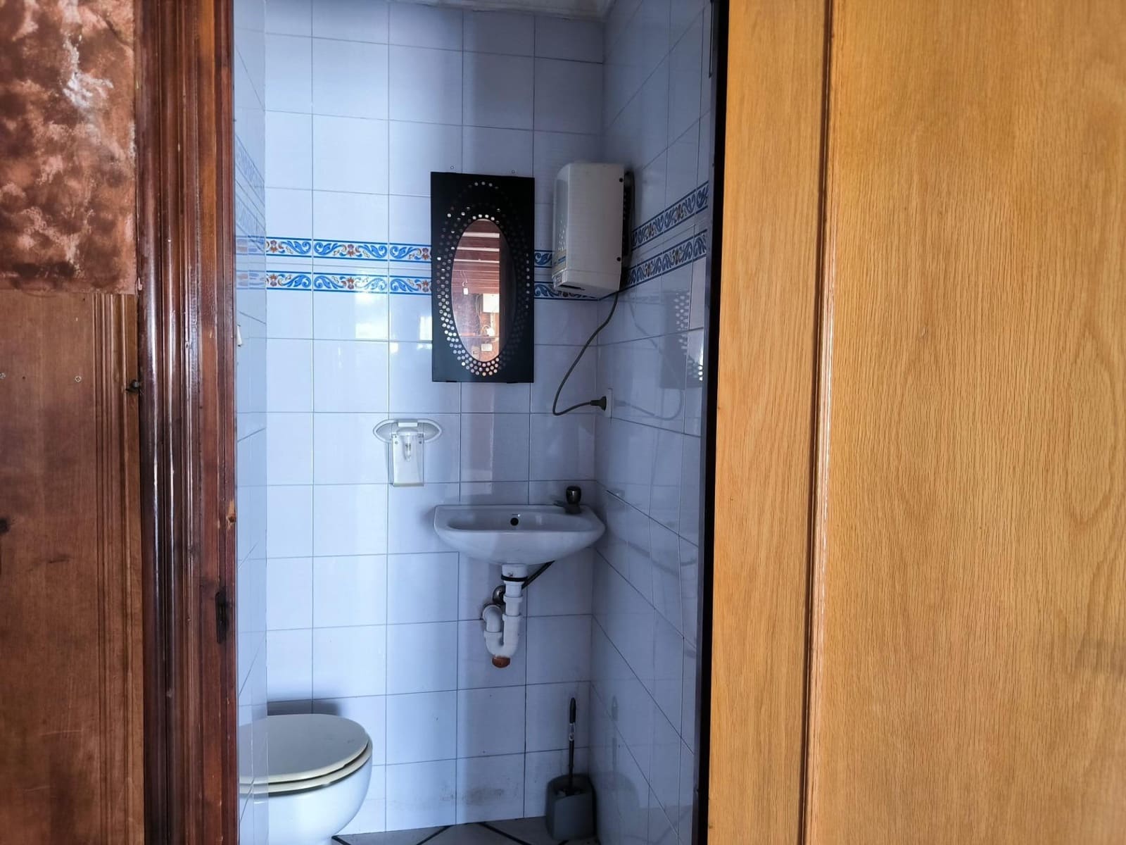 Comercial para venda em Tocina - 45 000 € (Ref: 9893997)